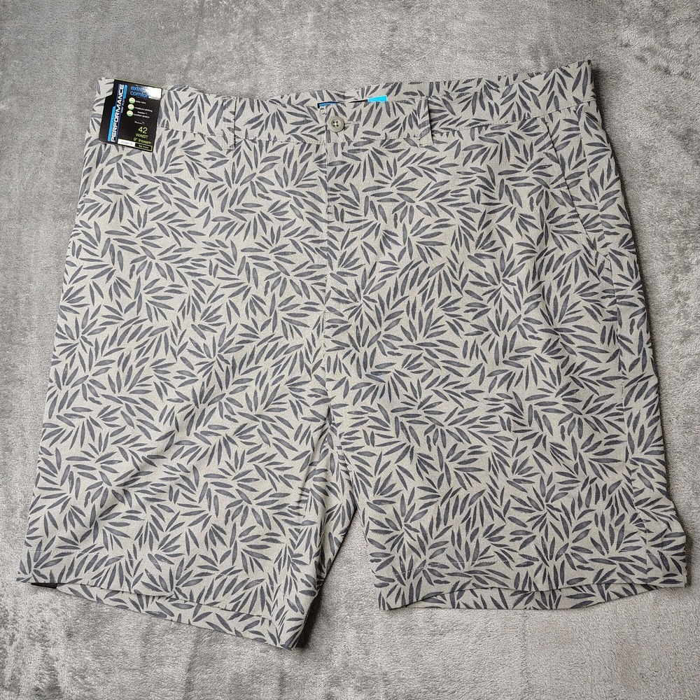 Roundtree & Yorke Performance Shorts Mens 42 Gray Leaf Print Stretch Flat Front
